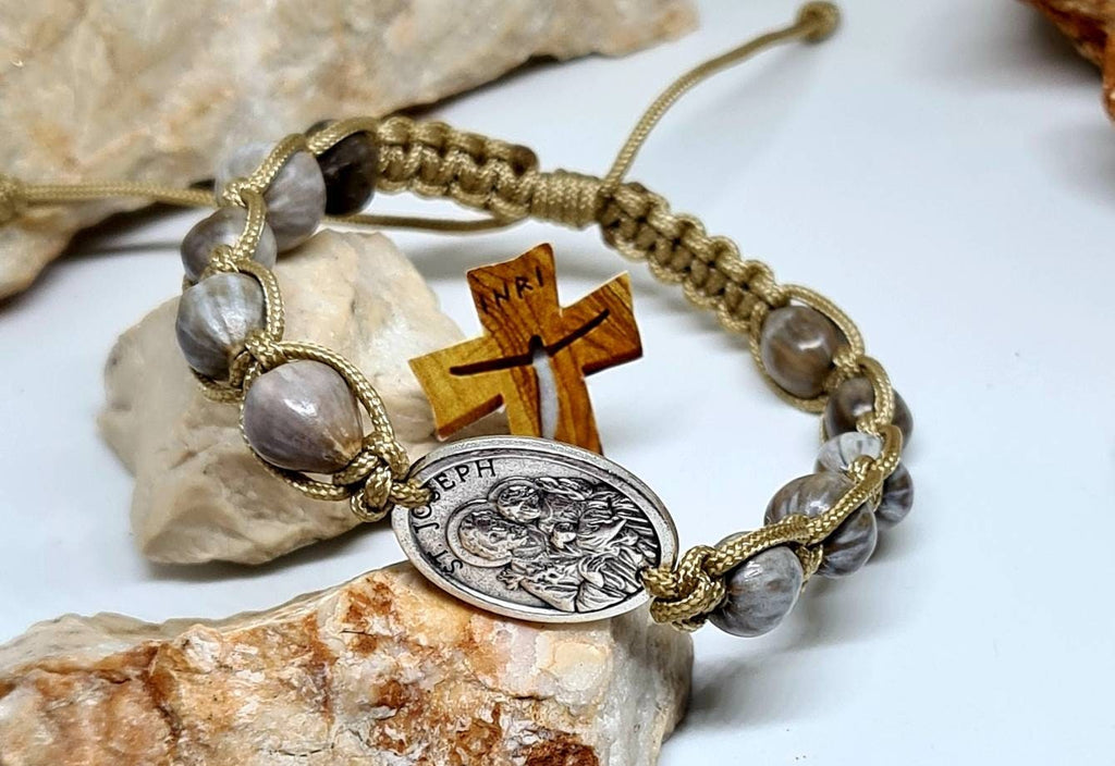 ST JOSEPH BRACELET with jobs tears seeds beads, Christian bracelet, Faitih bracelet, Patron saint jeweley, Catholic bracelet, Holy medals